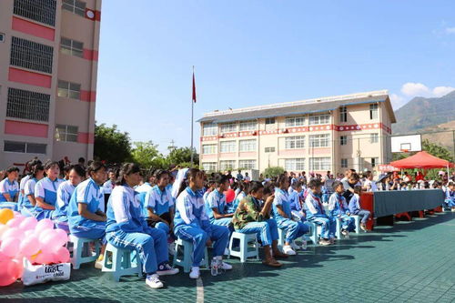 送溫暖，助成長——中共怒江州文化和旅游局黨支部赴特殊教育學校開展助殘日活動